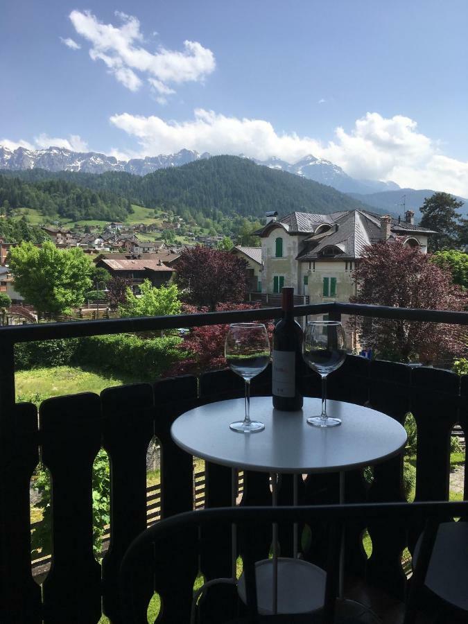 费拉迪普利米罗La Finestra Sulle Dolomiti - The Window To The Dolomites公寓 外观 照片